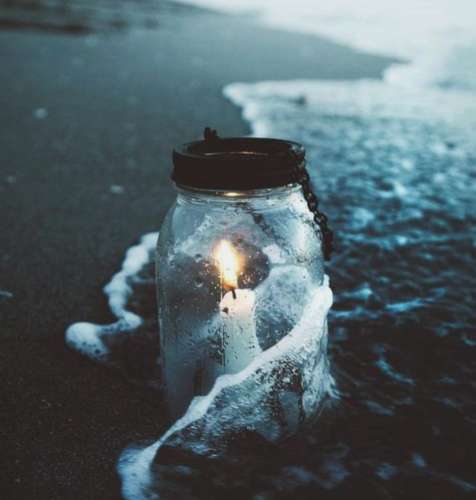 اهنگ کسیه به چش نوینم بمانم تنها ای دنیاده قشنگ نیست ای مرد مردا