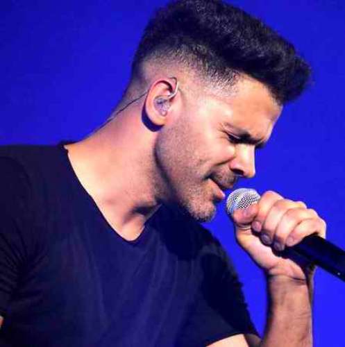 اهنگ اما احساس تو به دل عاشقم دل نبست قلب سنگی تو شیشه عشقمونو