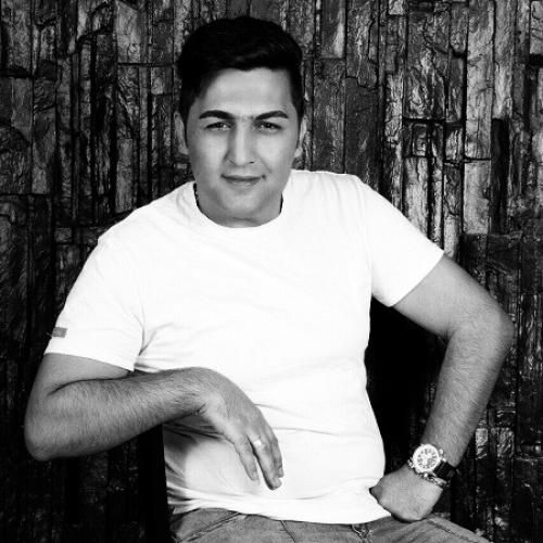 اهنگ لیلی دل من واسه تو تنگه لیلی روزگارتم قشنگه