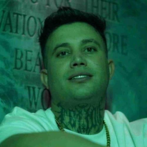 علی احمدیانی کشتی منه با اشاره رو سفید شی تو