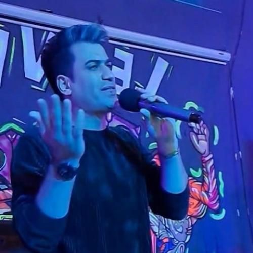 مسلم فتاحی ماه از کدوم ور اومده امشب از اینور اومده