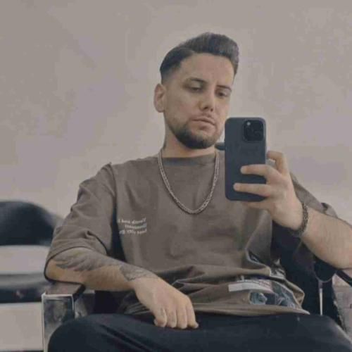 ارشاد ﺗﻮ ﻛﻰ ﺑﻮدی ﻛﻪ ﻳﻪ ﺳﺎﻋﺖ ﻧﺒﺎﺷﻰ درﻣﻮﻧﺪه ام