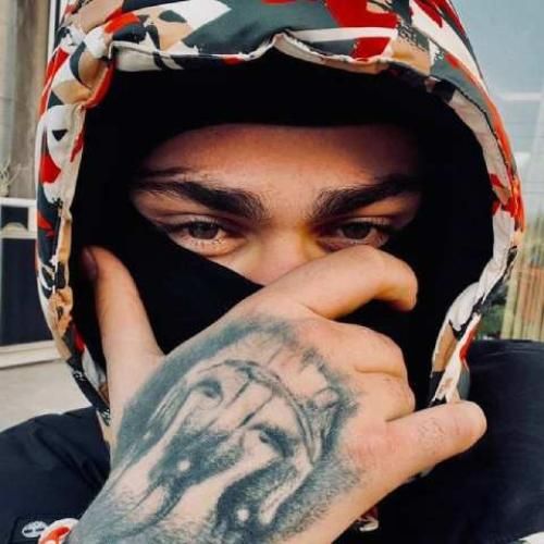 حسام تی ام میزبان