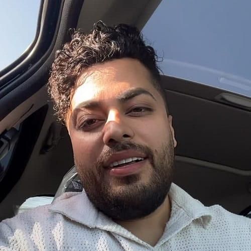 امید عقابی جونمیا تو یه مورفینی با دوز بالا تو خونمیا