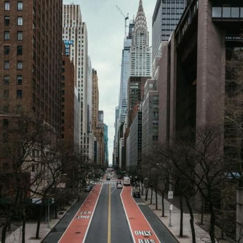  از صدام معلومه حالم خرابه مثل افسرده ای که به خوشی