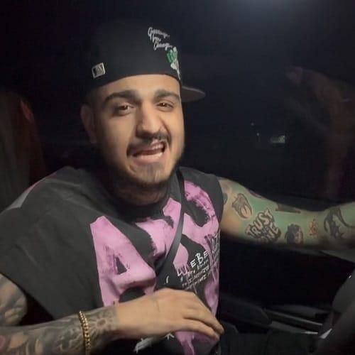 حسین تی ام اسم نداره