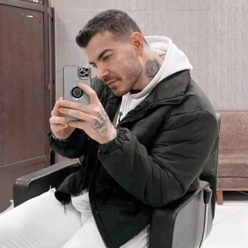 فرهاد فرهادی ایمه هرشو مس خو مه ورزشکار