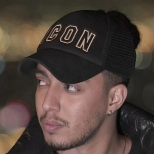 امیر خوشنگار همیشه باهمیم یه روحیم ولی تو دوتا تنیم