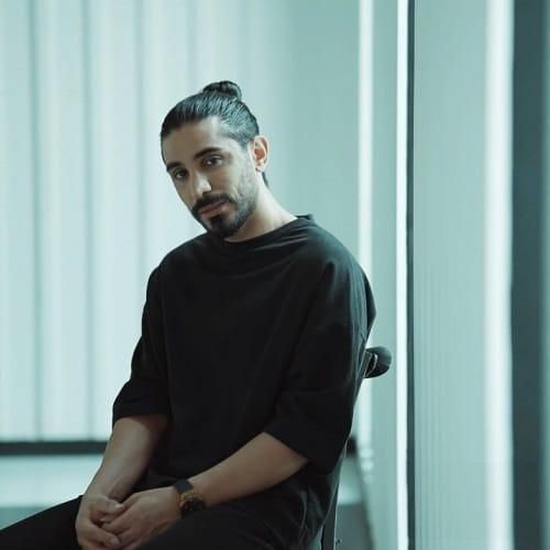 کسری زاهدی آی دونه دونه دونه دونه نم اشکام روی گونه