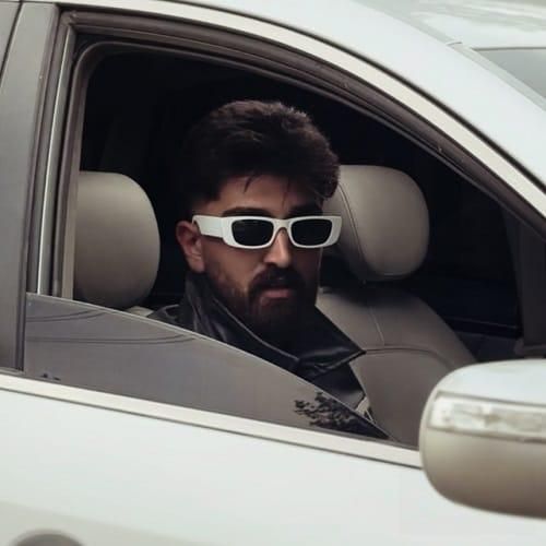 ماهان خادمی به به چه تیپ آسی عجب یار با کلاسی