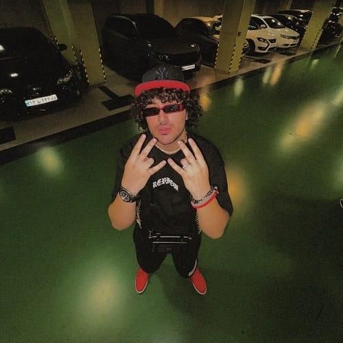 بابی ای دروغگو میگی خونه خوابم پیش مامانم اینا بچ