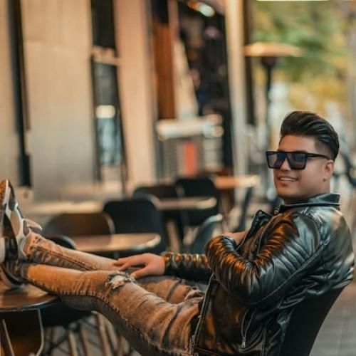 امین فالجی بگو کم میاورد ولی برام کم نمیذاشت