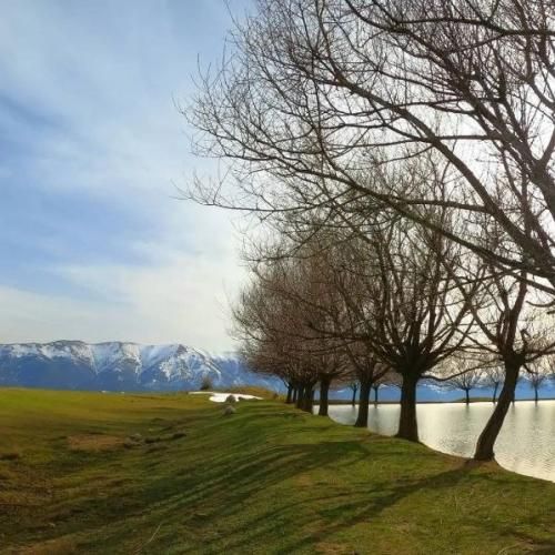 چه شبایی تنهایی صبح شد جز خودمون پس کی و داشتیم