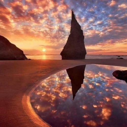  چقد این عقربه ها بی مرامن صبر نمیکنن یه ثانیم براتم